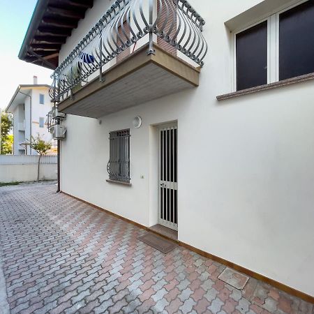 Casa Guglielmo E Anna Villa Lignano Sabbiadoro Eksteriør billede