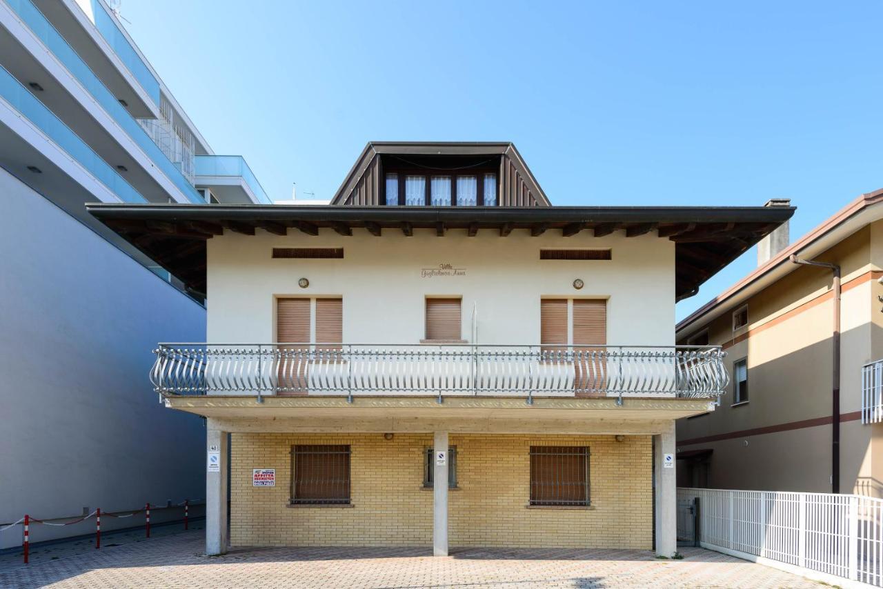 Casa Guglielmo E Anna Villa Lignano Sabbiadoro Eksteriør billede